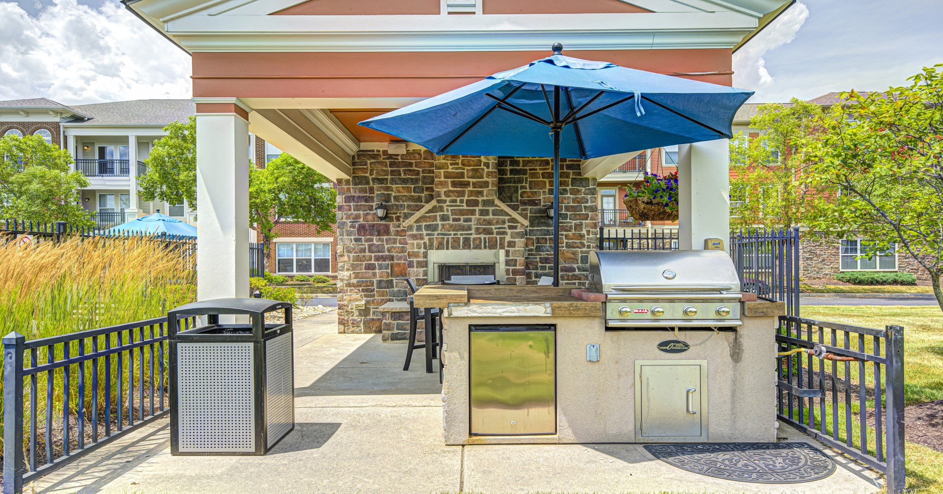 The Legacy Outside Grilling Lounge